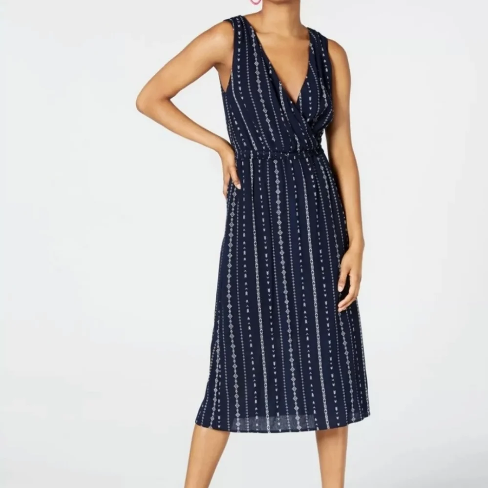City Studio Dress Deep V-Neck Sleeveless Elastic Waist Blue Print Size Small - Picture 1 of 8